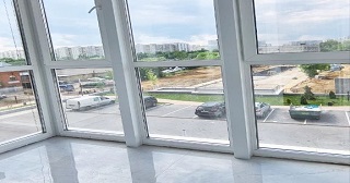 Панорамное остекление балкона Азов цена от 11 тыс. руб. м/п.